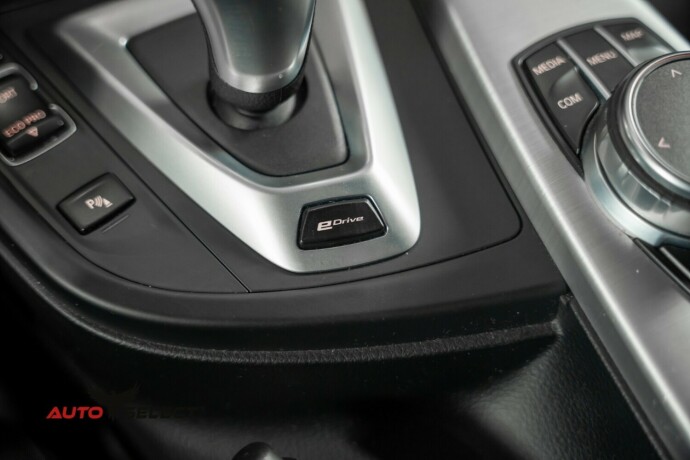 bmw-3-serie-elektrisitetbensin-2018-big-32