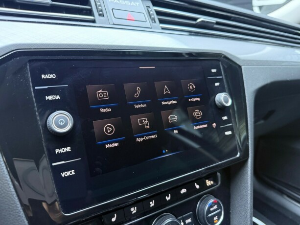 volkswagen-passat-elektrisitetbensin-2020-big-18