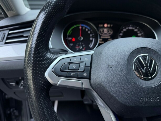 volkswagen-passat-elektrisitetbensin-2020-big-14