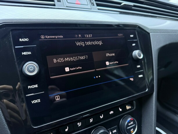 volkswagen-passat-elektrisitetbensin-2020-big-24