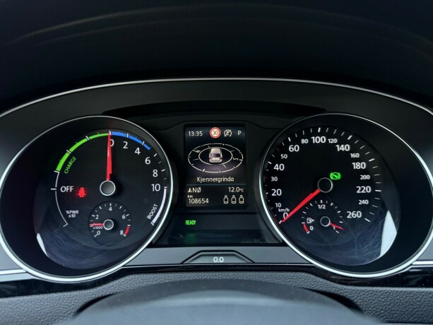 volkswagen-passat-elektrisitetbensin-2020-big-16