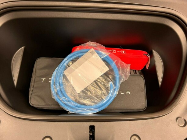 tesla-model-y-elektrisitet-2022-big-27