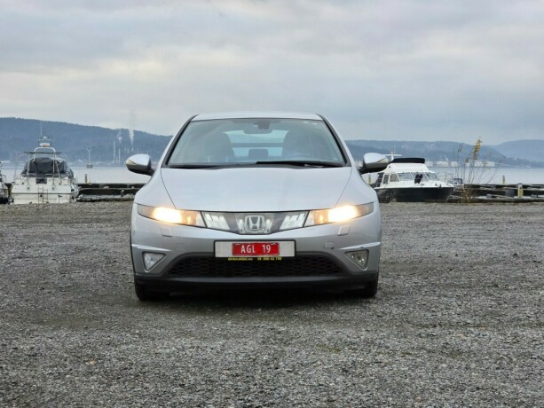 honda-civic-bensin-2007-big-7