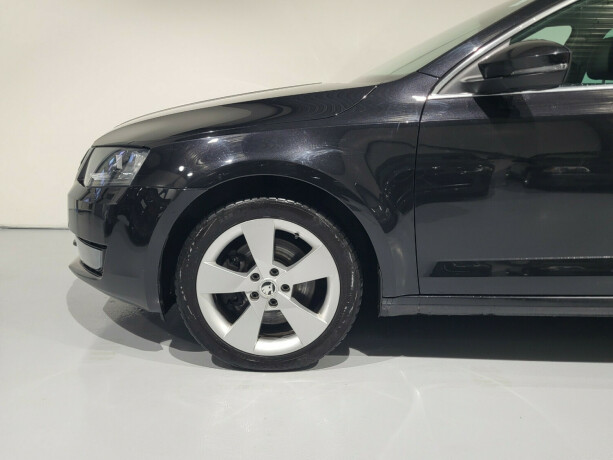 skoda-octavia-bensin-2017-big-5