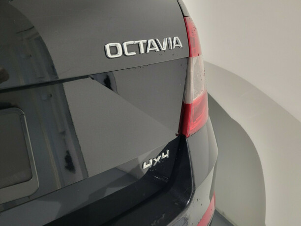 skoda-octavia-bensin-2017-big-8