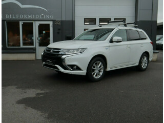 Mitsubishi | Outlander | Elektrisitet+bensin | 2016