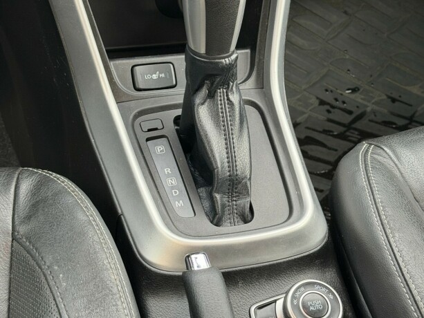 suzuki-sx4-s-cross-bensin-2013-big-12