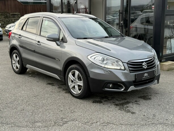 suzuki-sx4-s-cross-bensin-2013-big-2
