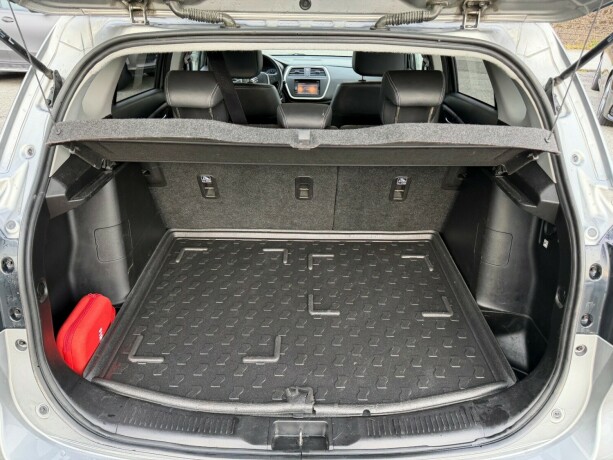 suzuki-sx4-s-cross-bensin-2013-big-21