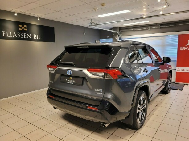 toyota-rav4-plug-in-petrol-2021-big-29