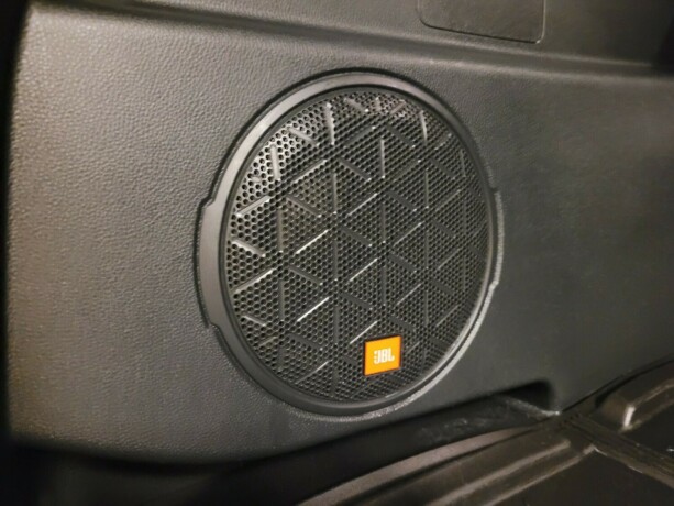 toyota-rav4-plug-in-petrol-2021-big-18