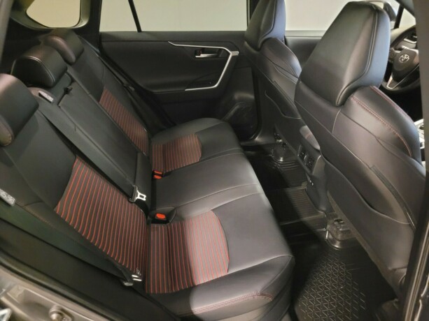 toyota-rav4-plug-in-petrol-2021-big-16