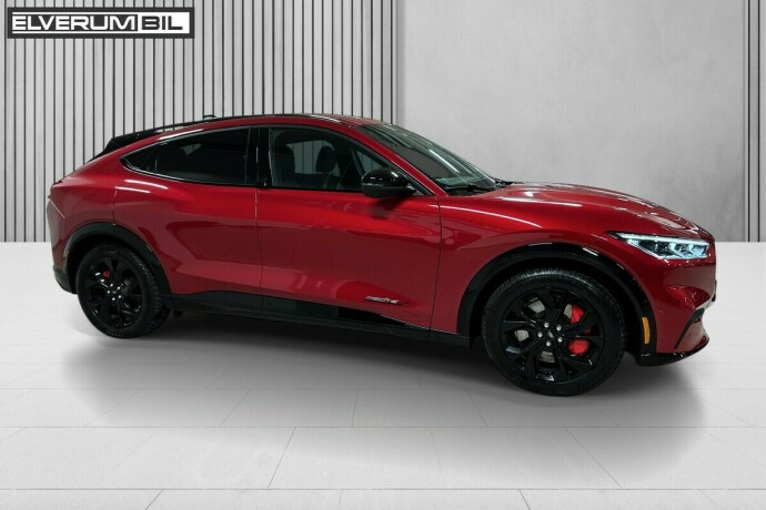 ford-mustang-mach-e-elektrisitet-2023-big-1