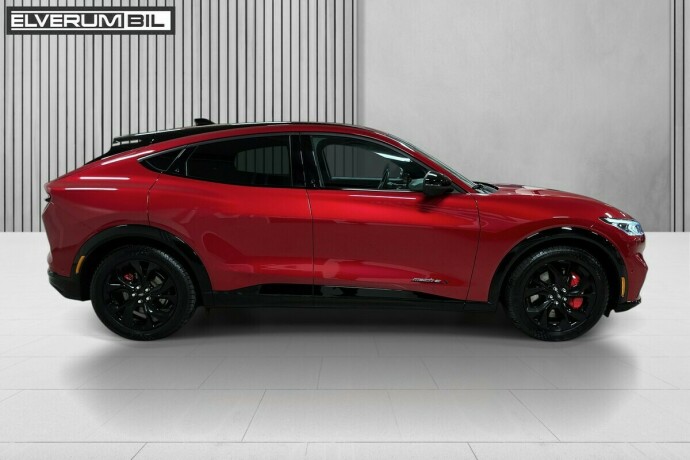 ford-mustang-mach-e-elektrisitet-2023-big-19
