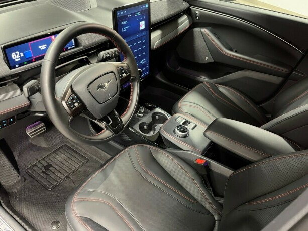 ford-mustang-mach-e-elektrisitet-2023-big-30