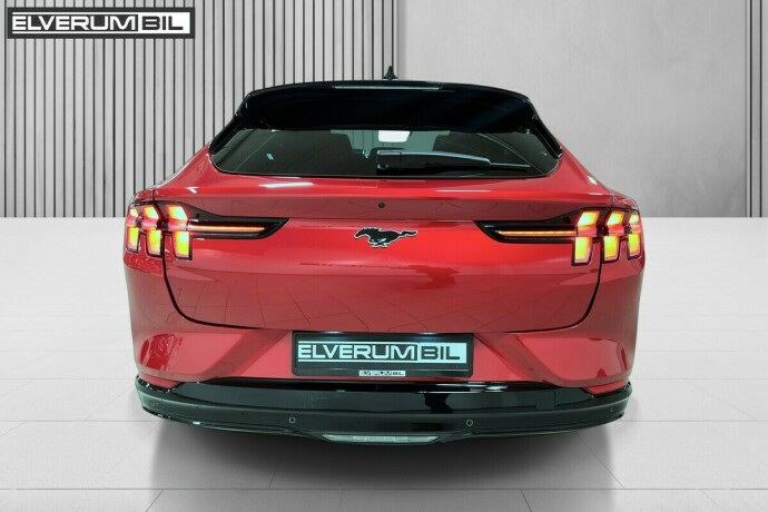 ford-mustang-mach-e-elektrisitet-2023-big-13