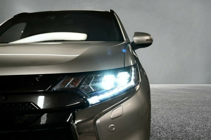 mitsubishi-outlander-elektrisitetbensin-2020-big-8