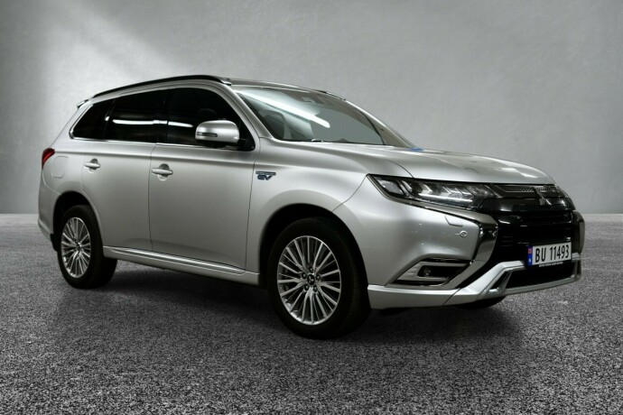 mitsubishi-outlander-elektrisitetbensin-2020-big-6