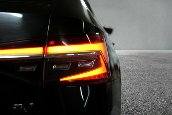 skoda-superb-elektrisitetbensin-2021-big-9