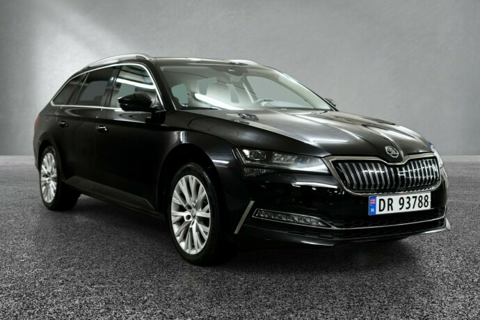 skoda-superb-elektrisitetbensin-2021-big-6