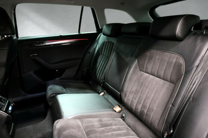 skoda-superb-elektrisitetbensin-2021-big-17