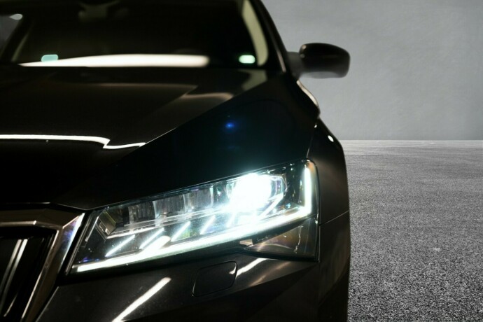 skoda-superb-elektrisitetbensin-2021-big-8