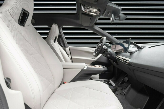 bmw-ix-xdrive-40-elektrisitet-2022-big-25