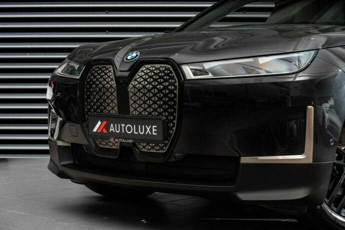 bmw-ix-xdrive-40-elektrisitet-2022-big-4