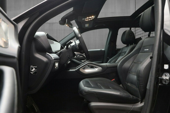 mercedes-benz-gls-bensin-2022-big-4