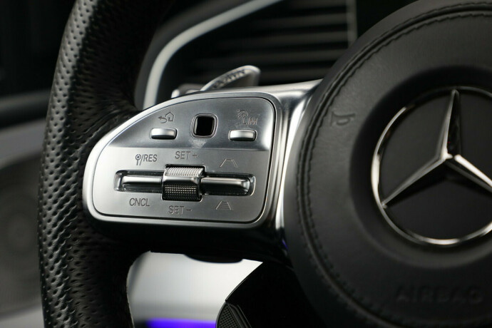 mercedes-benz-gls-bensin-2022-big-9