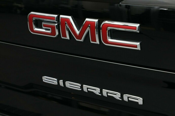 gmc-sierra-diesel-2024-big-36