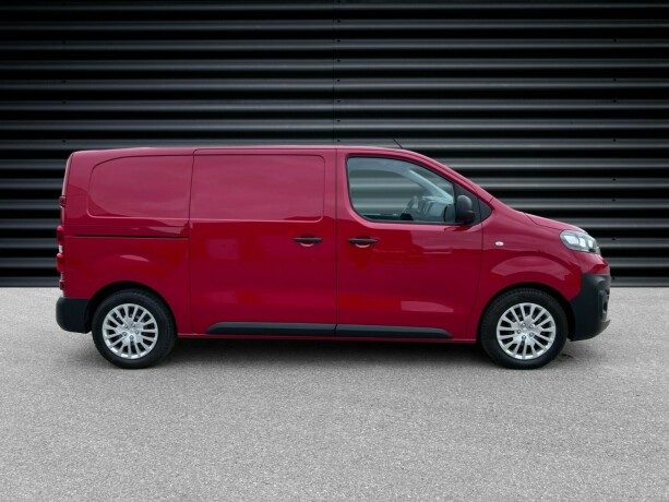 opel-vivaro-elektrisitet-2022-big-21