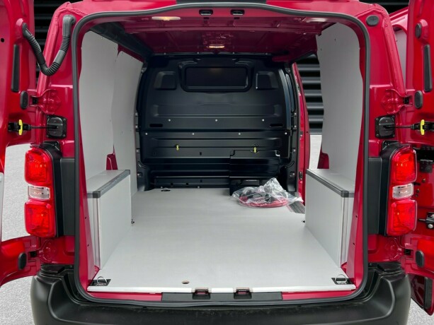 opel-vivaro-elektrisitet-2022-big-16