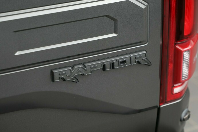 ford-f-serie-bensin-2018-big-32