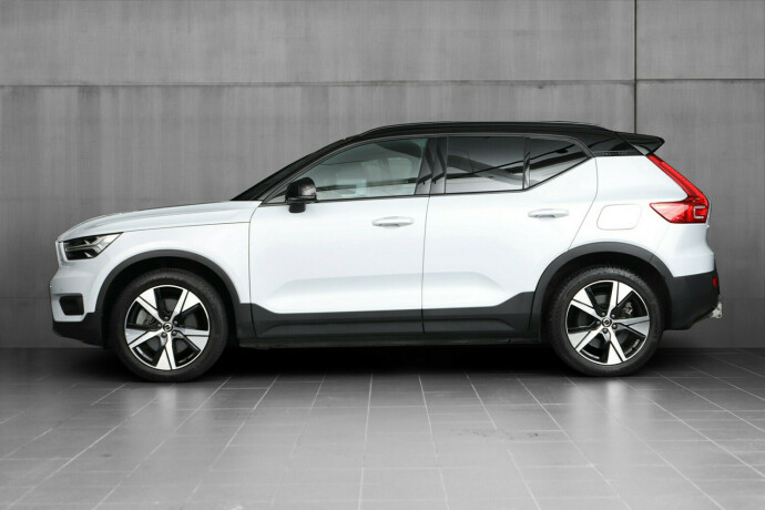 volvo-xc-40-elektrisitet-2021-big-2