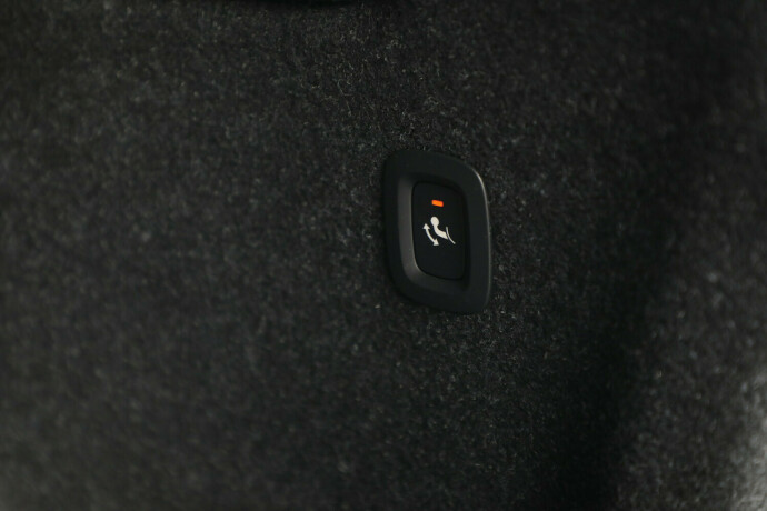 volvo-xc-40-elektrisitet-2021-big-35