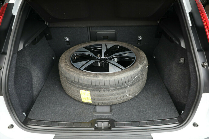 volvo-xc-40-elektrisitet-2021-big-33