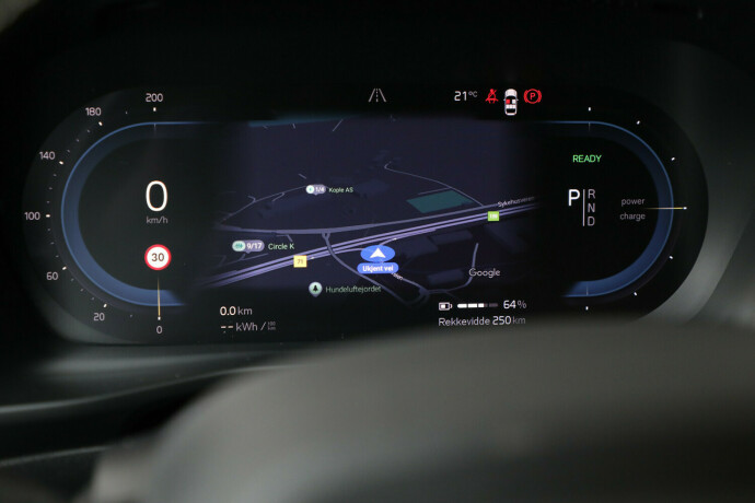 volvo-xc-40-elektrisitet-2021-big-10