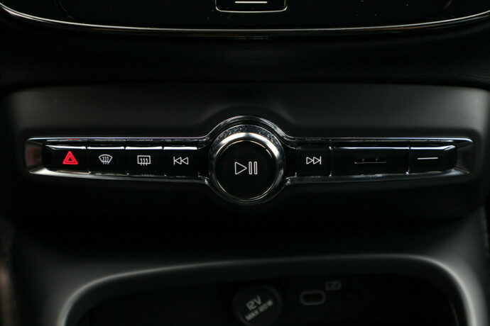 volvo-xc-40-elektrisitet-2021-big-20