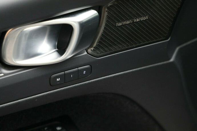 volvo-xc-40-elektrisitet-2021-big-21