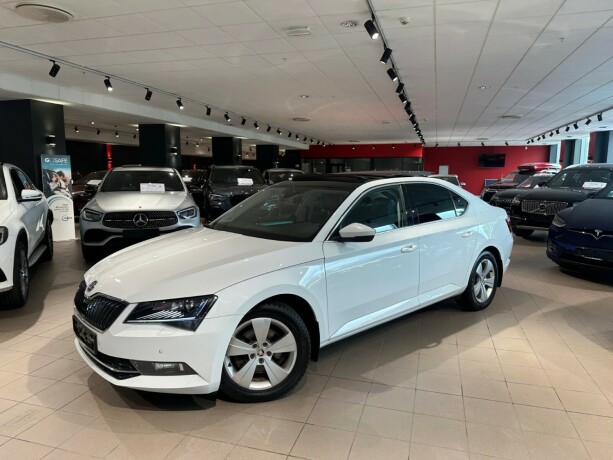 skoda-superb-diesel-2017-big-2