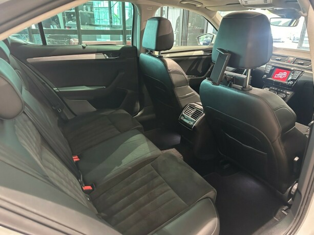 skoda-superb-diesel-2017-big-17