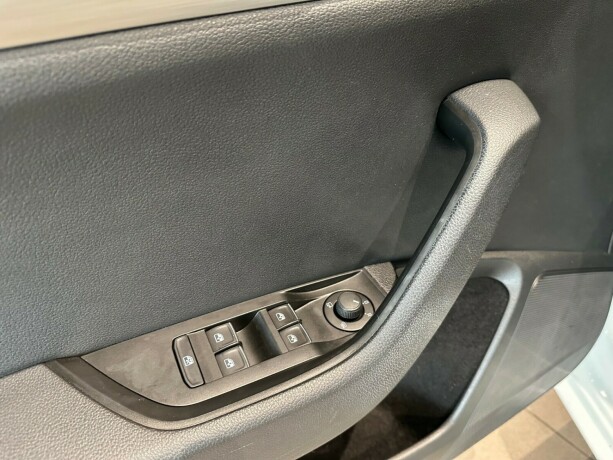 skoda-superb-diesel-2017-big-24