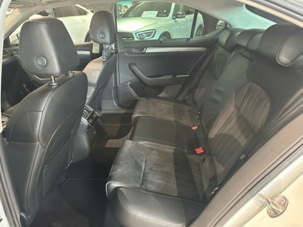 skoda-superb-diesel-2017-big-9