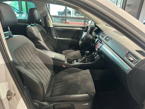 skoda-superb-diesel-2017-big-20