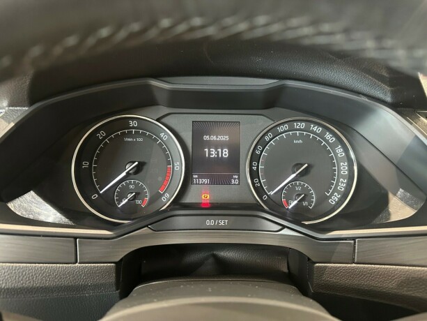 skoda-superb-diesel-2017-big-22