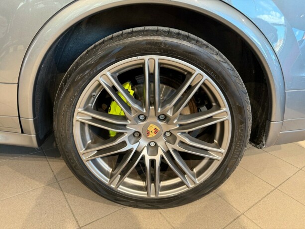 porsche-cayenne-elektrisitetbensin-2015-big-29