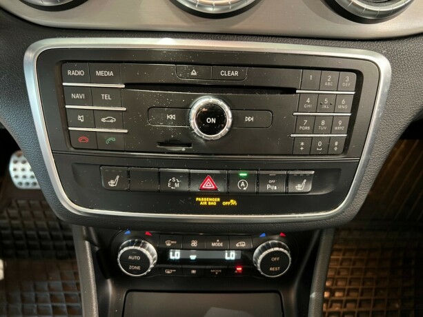 mercedes-benz-cla-bensin-2015-big-33