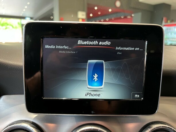 mercedes-benz-cla-bensin-2015-big-25