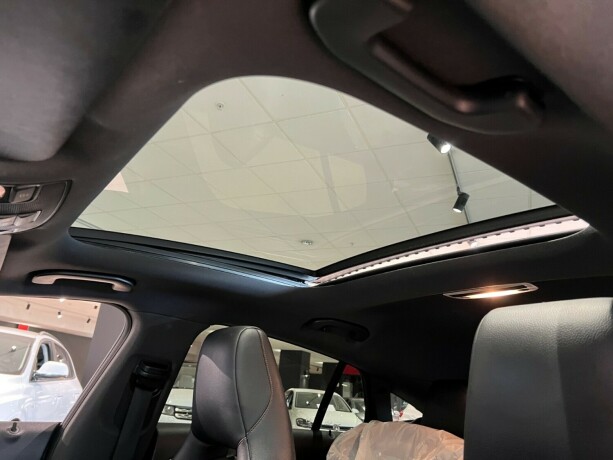 mercedes-benz-cla-bensin-2015-big-23